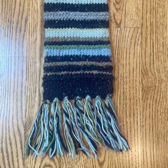 Vintage American Eagle scarf long cozy hand knit wool striped multi color navy - Picture 4 of 5